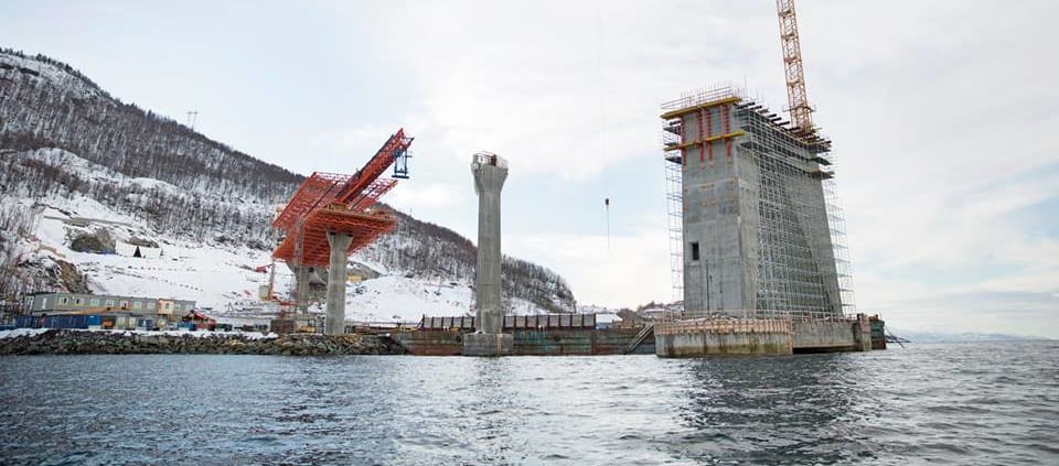 betongarbeid i form av brobygging